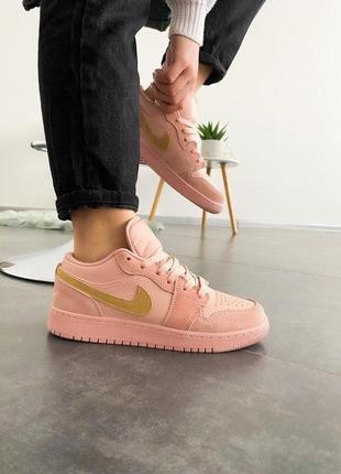 Женские кроссовки nike air jordan 1 low coral sued ❤️2 фото