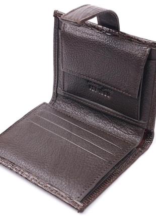 Вместительный вертикальный мужской кошелек из фактурной кожи karya 20991 коричневый4 фото