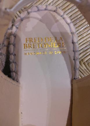 Кожаные брендовые босоножки fred de la bretoniere раз.41 (26.5 см)5 фото