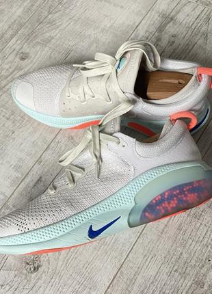 Чоловічі кросівки nike joyride run flynkit