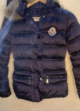 Moncler пуховик размер с