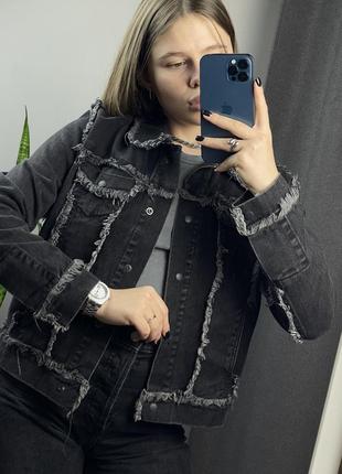 Фирменный джинсовый пиджак джинсовка christopher kane frayed denim jacket7 фото