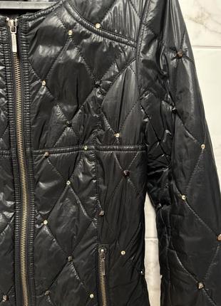 Шикарна стьогана чорна куртка guess by marciano (оригінал)5 фото