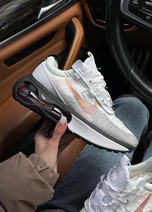 Классные женские кроссовки nike air max 2021 white peach белые1 фото