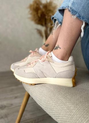Женские кроссовки кремовые с розовым в стиле Кросівки жіночі new balance grey cherry кроссовки женские premium