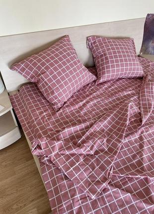 Комплект постільної білизни у клітинку