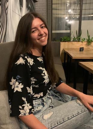 Блуза, блуза у квітковий принт, розмір - с, 220 грн