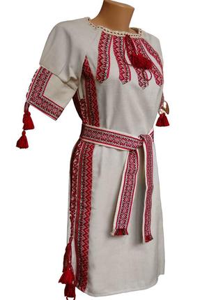 Вышитое женское платье в украинском стиле2 фото
