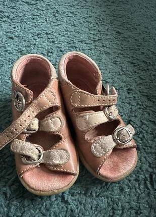 Кожаные ортопедические босоножки