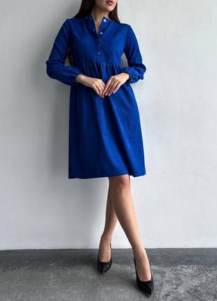 Идеальное яркое практичное синее вельветовое платье свободного кроя2 фото