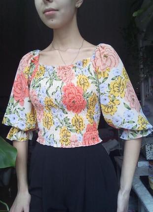 Шикарная блузка в цветочный принт, блуза с имитацией корсета резинки, трендовая блузка с квадратным вырезом, блуза рукав фонарик, кроп топ блузка2 фото