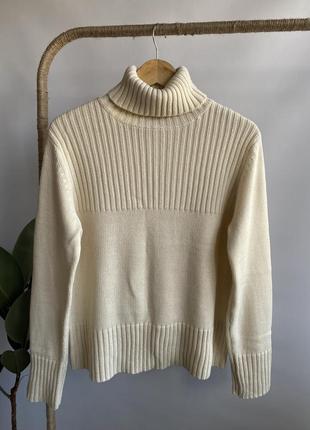 Красивий молочний светер бренду dorothy perkins