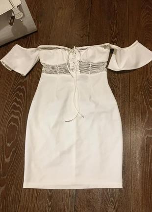 Белоснежное оригинальное и необычно красивое летнее платье сетка с завязками2 фото