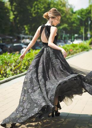 Випускне/вечірнє плаття з шлейфом від crystal