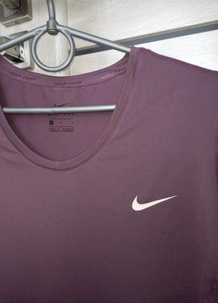 Красивая модная женская футболка для спорта зала найк nike оригинал размер l 16/18 48/506 фото