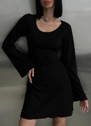 Платье женская короткая мини базовая нарядная коричневая серая черная весенняя на весну красивая повседневная плата с декольте нарядная праздничная рубчик5 фото