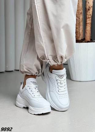 Кожаные женские 36-41 кроссовки белые на завышенной подошве сникерсы кожаные деми2 фото