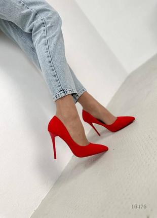 Жіночі туфлі червоні5 фото