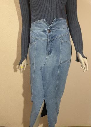 Трендовая длинная джинсовая юбка
