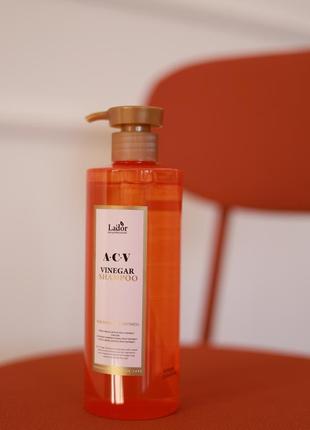 Шампунь для волос с яблочным уксусом lador acv vinegar shampoo 430 мл1 фото