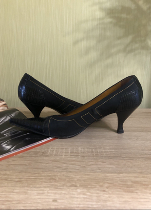 Розкішні, італійські туфлі-човники шкіра крокодила, ручна робота, р. 37.5-38, ідеальний стан5 фото