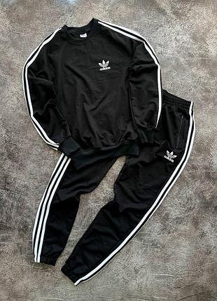 Спортивний костюм adidas