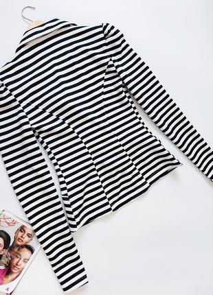 Жіночий піджак в чорно-білу смужку на гудзиках  від бренду eve4 фото