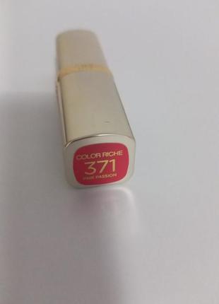 L'oreal paris color riche сатиновая помада для губ тон 371.