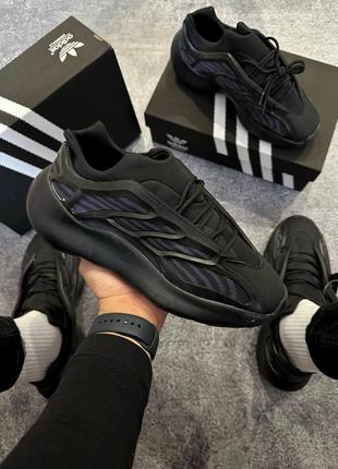 Adidas yeezy 700 black