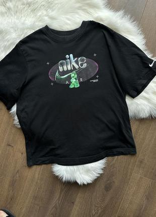 Оригинальн! черная оверсай футболка с принтом лого суша футболка nike w nsw tee oc 2 ss boxy dx7926-0106 фото
