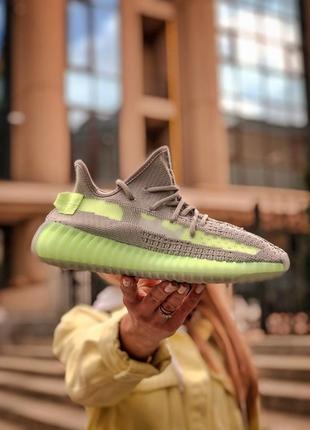 Жіночі кросівки adidas yeezy boost 350  люкс якість