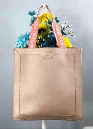 Вместительная сумка-шоппер  бренда  michael kors