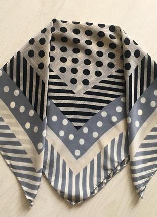 Шелковый платок-косынка 51*51