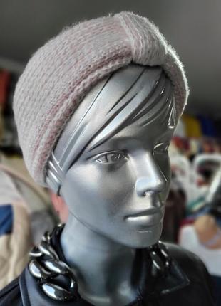 Повязка на голову женская вязаная осень-зима без бренду пудровая5 фото