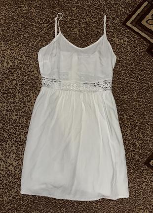 Плаття / сукня з акцентним мереживом на талії