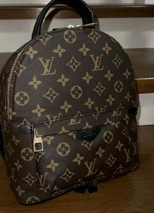 Маленький рюкзак louis vuitton