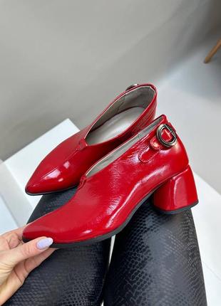 Красные лаковые ботильоны туфли из натуральной кожи наплак
