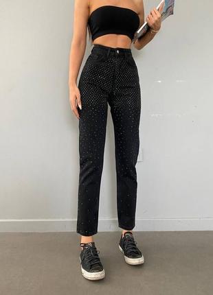 Стильні джинси мом в стразах