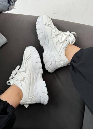 Нереально крутые базовые белые кроссовки 😍7 фото