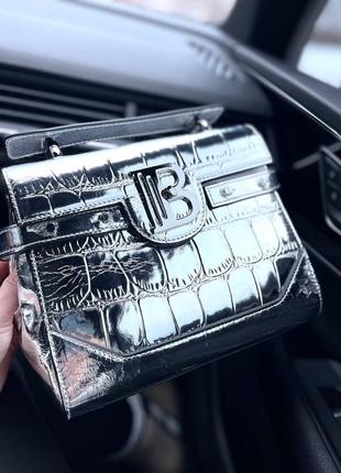 Шикарна шкіряна сумочка balmain сумка4 фото