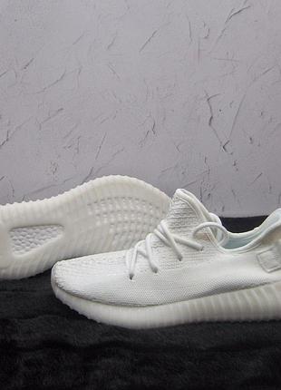 Жіночі кросівки adidas yeezy boost 350  люкс якість