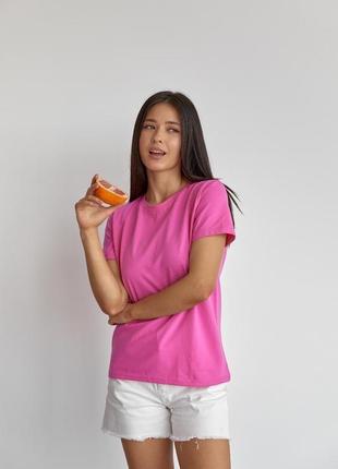 Базовая женская футболка, однотонная3 фото