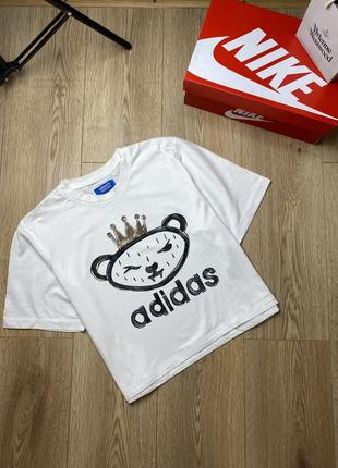 Укорочена футболка, топ adidas