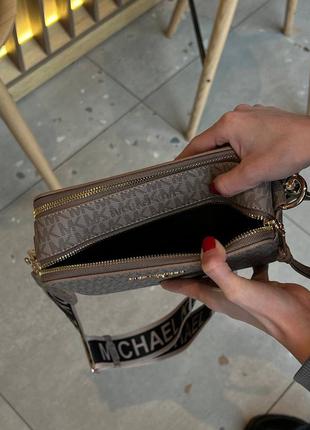 Женская сумочка michael kors the snapshot bag silver7 фото