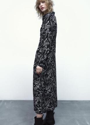 Красивое вискозное платье zara в черно белый принт. длина миди. спереди на пуговицах. вискоза3 фото