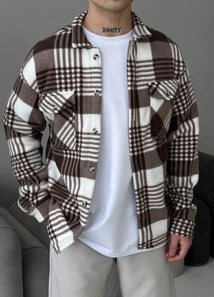 Мужская теплая оверсайз рубашка полар в темно коричневом белом цвете качественного материала, стильная и удобная рубашка на каждый день3 фото