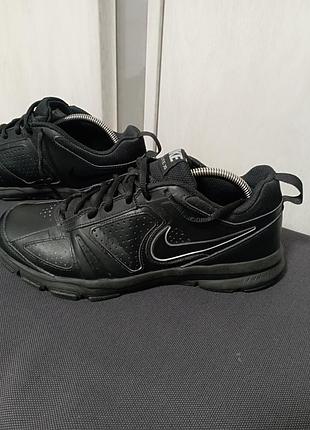 Кросівки nike. 2