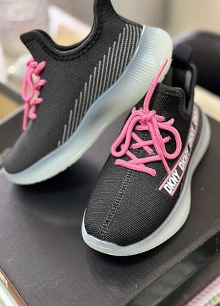 Дитячі кросівки dkny 4