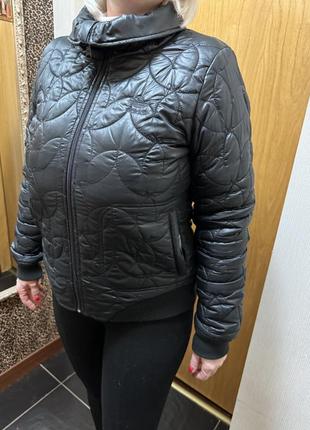 Черная куртка адидас,женская куртка адидас,спортивная куртка