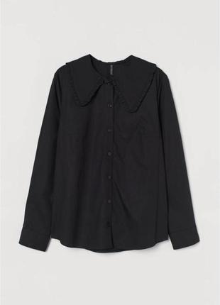 Невероятная красивая блуза с интересным воротом черного цвета h&amp;m